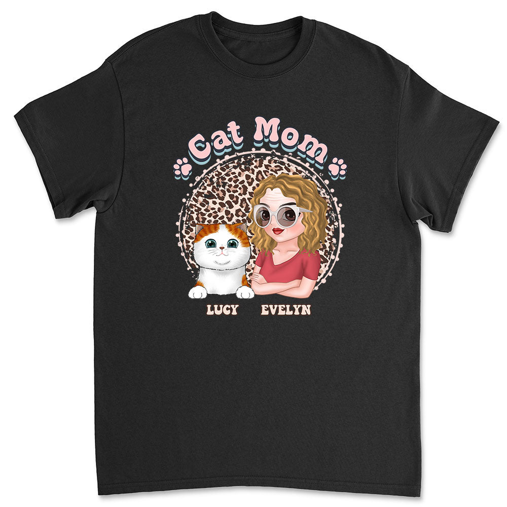 Personalized Cat Mom Leopard Unisex T-shirt - Ideal Gift for Pet Lovers