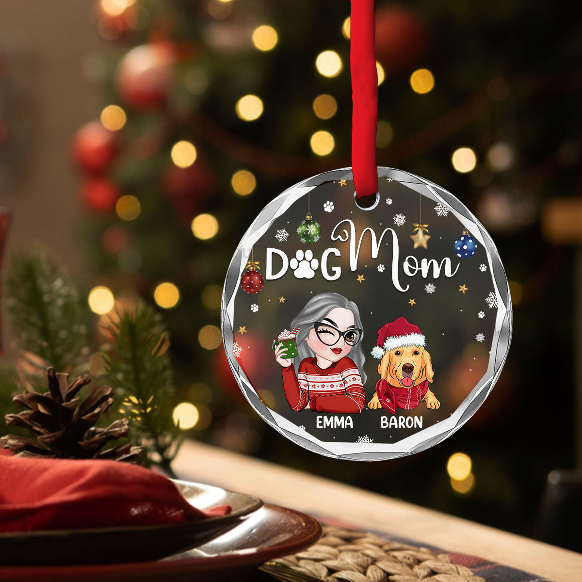 Customizable Dog Mom Glass Ornament - Perfect for Special Occasions