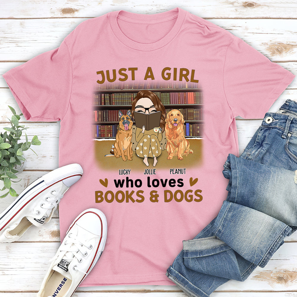 Personalized Girl Reading Unisex T-shirt - Ideal Gift for Pet Lovers