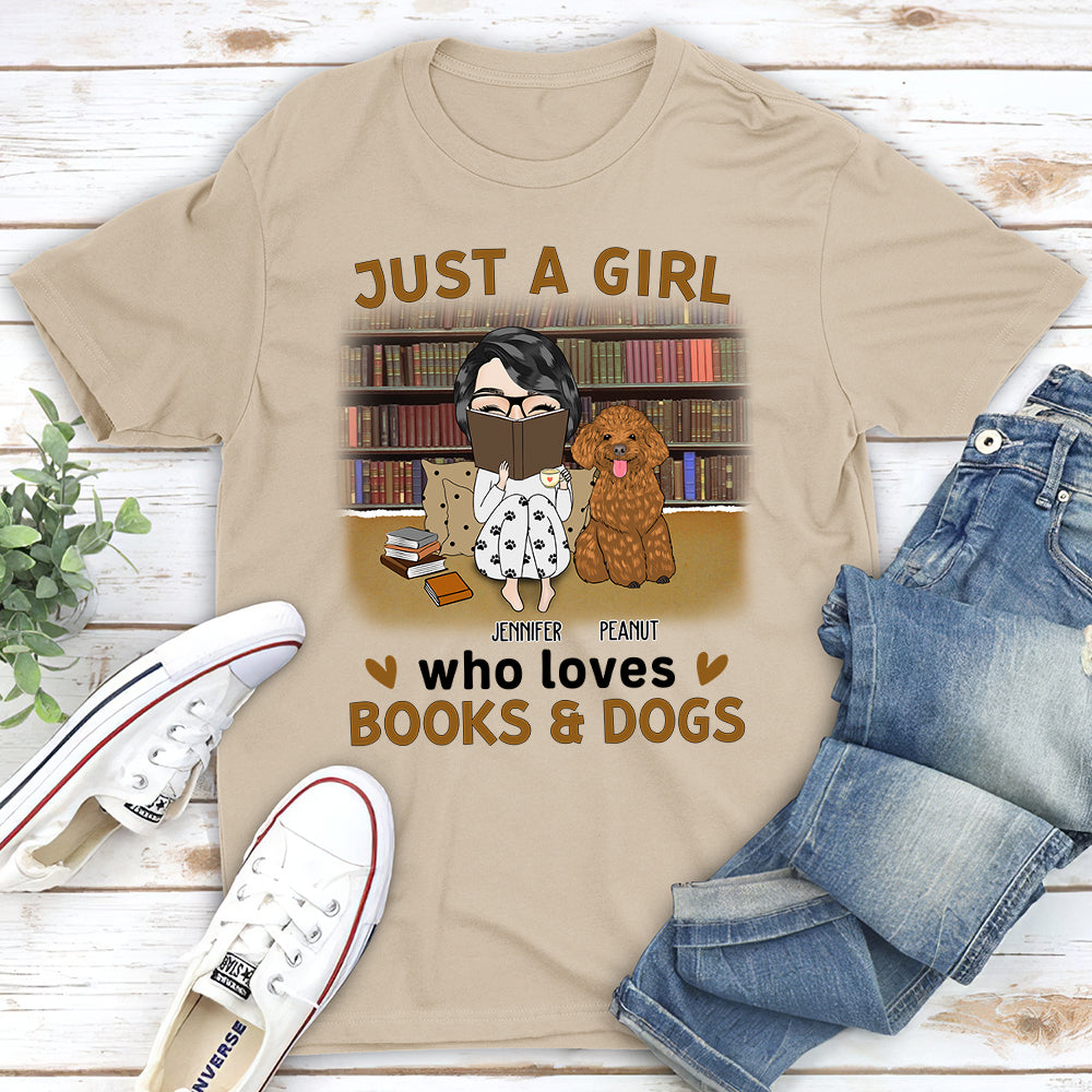 Personalized Girl Reading Unisex T-shirt - Ideal Gift for Pet Lovers