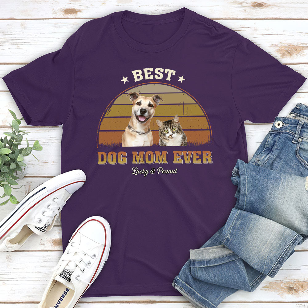 Best Dog Mom Ever - Customizable Unisex Personalized T-shirt for Pet Lovers