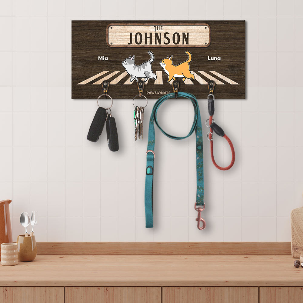 Pet Family Personalized Customizable Wooden Key Holder - Ideal Gift for Pet Lovers