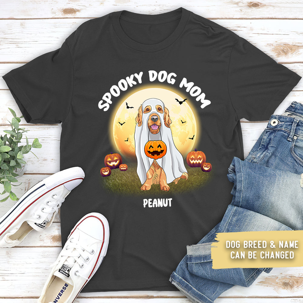 Spooky Personalized Unisex Dog Mom T-shirt - Ideal Gift for Pet Lovers