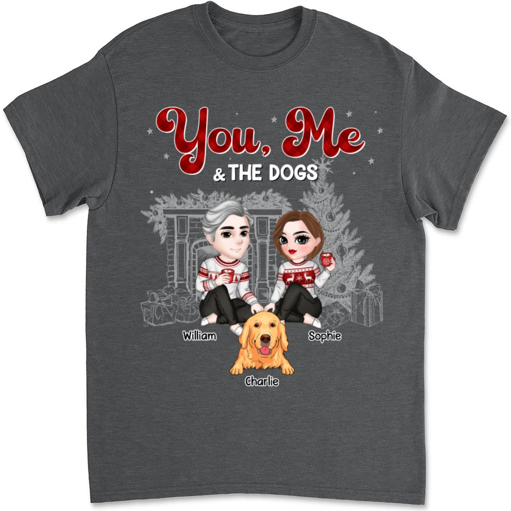 Personalized Couple and Dogs Christmas Unisex T-shirt - Ideal Gift for Pet Lovers
